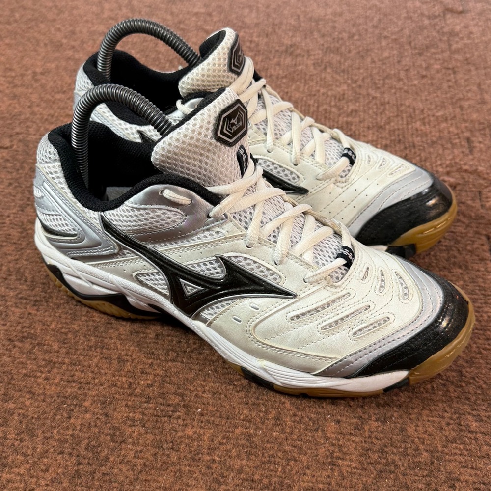 Mizuno Wave Rally Womens Volleyball Shoes White Silver Black 9KV-08909 Size 8.5